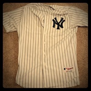 MLB NY Yankees Authentic Majestic Athletic #18 s48